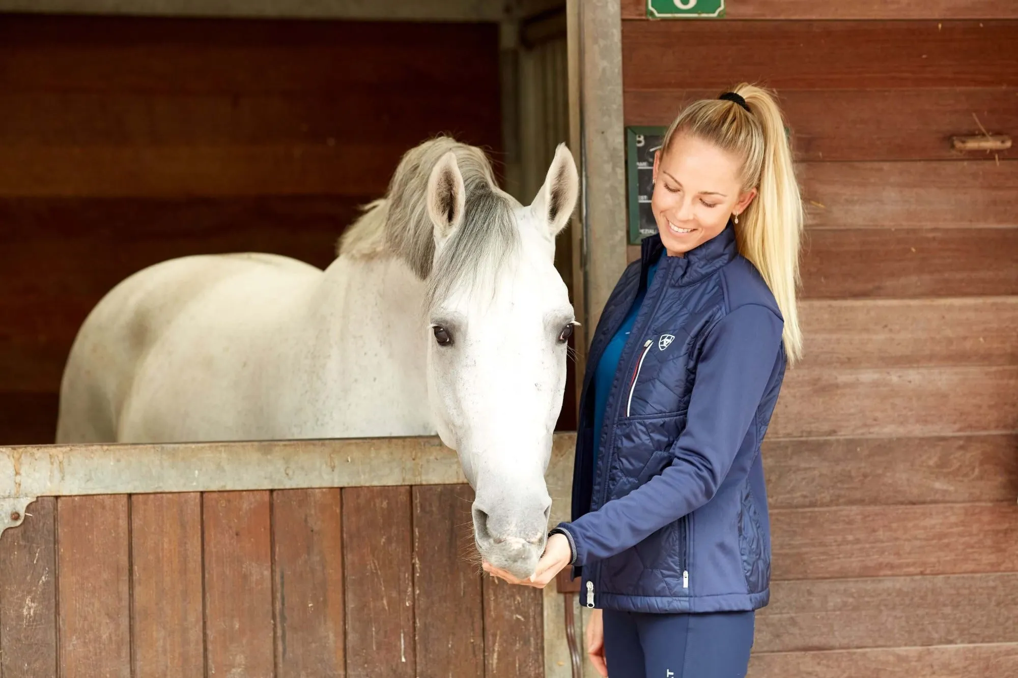 Ariat Women's Fusion Insulated Jacket Navy